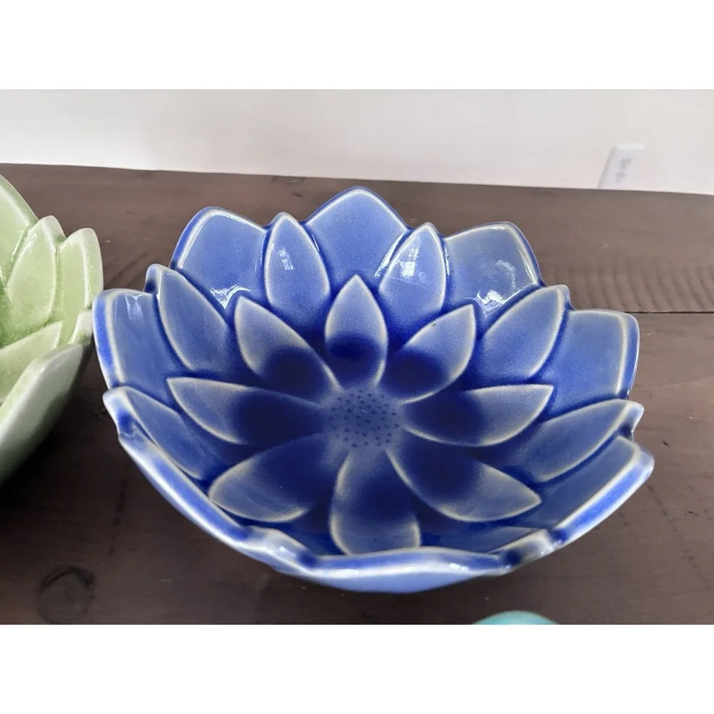 Vintage Set of Lotus Flower Bowls Made in Japan (4)